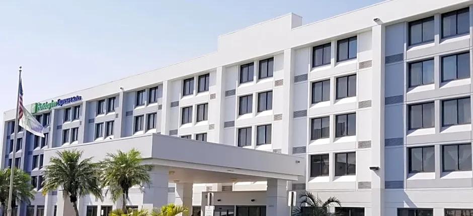 Holiday Inn Express Hotel & Suites Miami - Hialeah/Miami Lakes By IHG