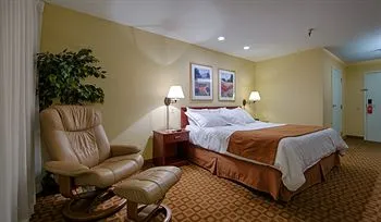 Hallmark Inn UC Davis