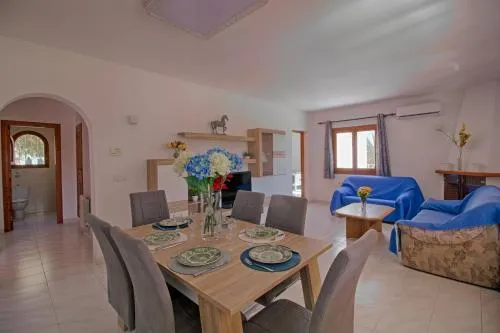 Holiday Villa Rosa