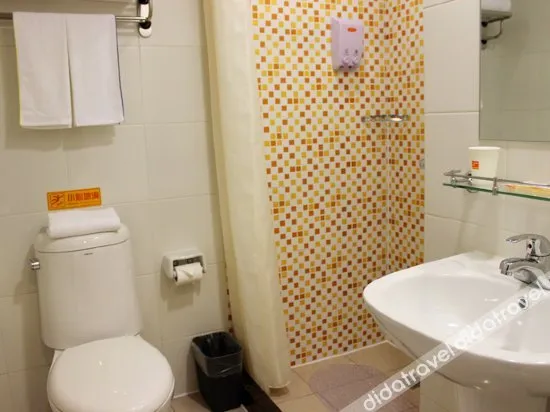 Home Inn (Liaoyuan Xining Road Sanbaihuo Post Office)