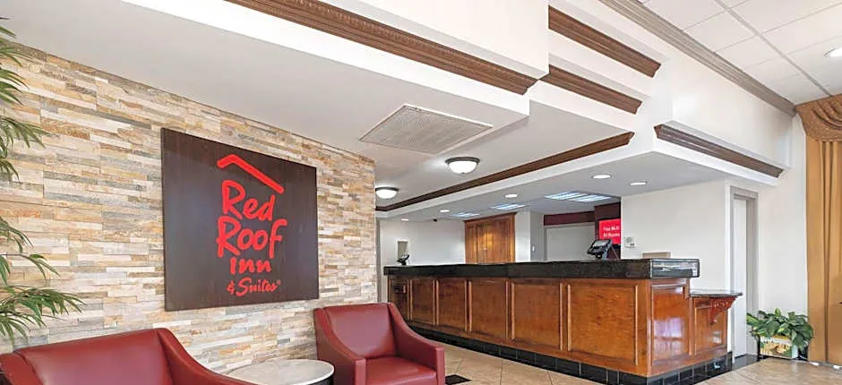 Red Roof Inn & Suites Macon