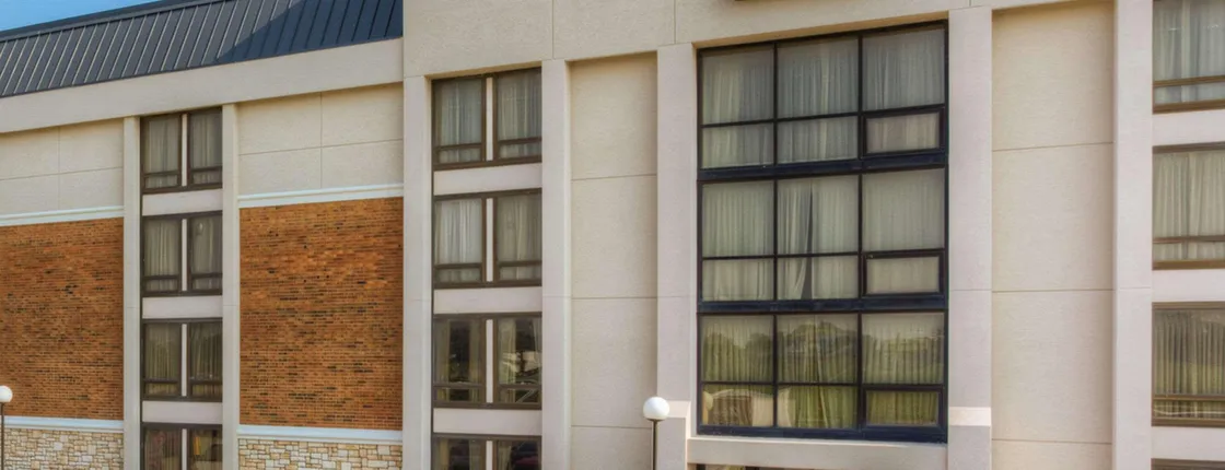 Comfort Inn & Suites Evansville Airport