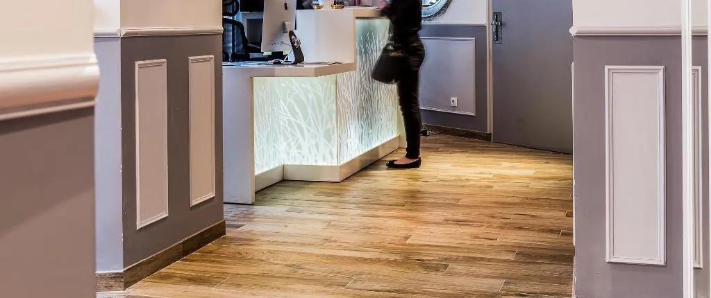 HOTEL DISTRICT REPUBLIQUE