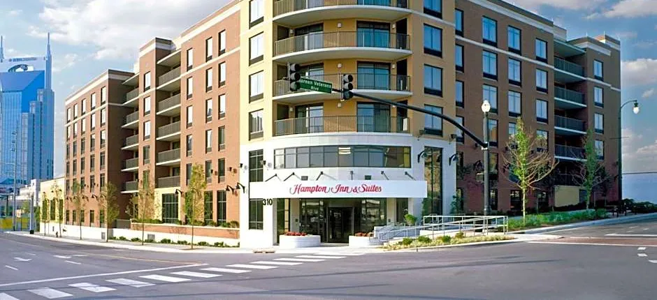 Hampton Inn & Suites Nashville-Downtown