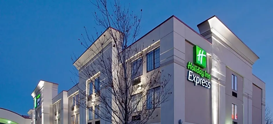 Holiday Inn Express Hotel & Suites Grove City by IHG