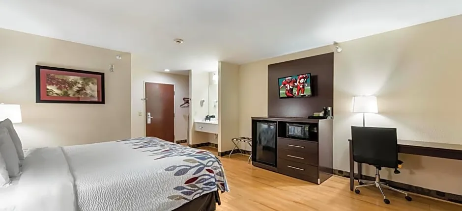 Red Roof Inn & Suites Monee