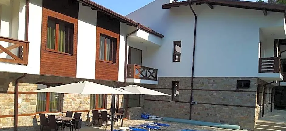 Relax Houses