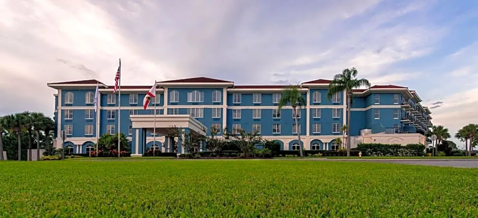 SEVEN Sebring Raceway Hotel