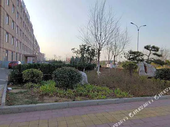 Lanou Hotel (Ningyang Qixian Road)
