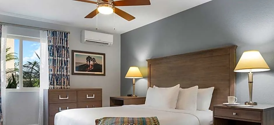 Club Wyndham Dolphin's Cove