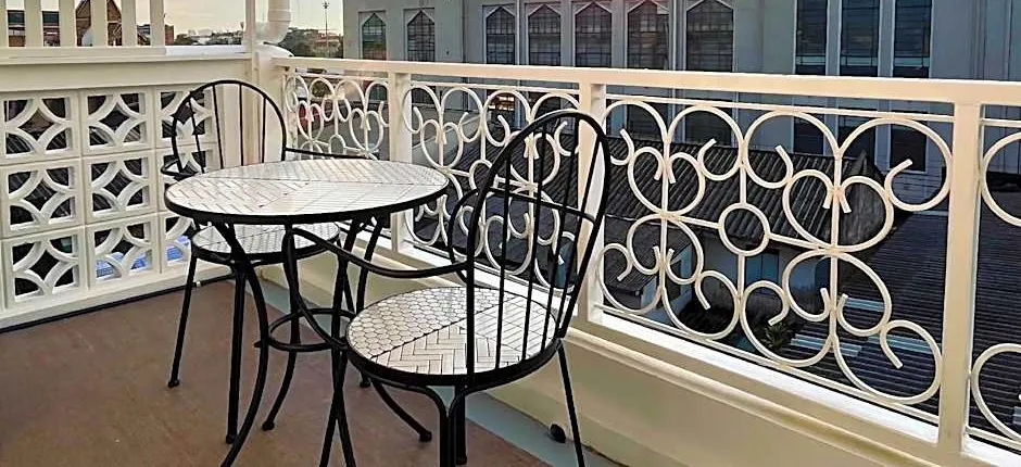 Excel Hotel Bangkok formerly Sri Krungthep Hotel