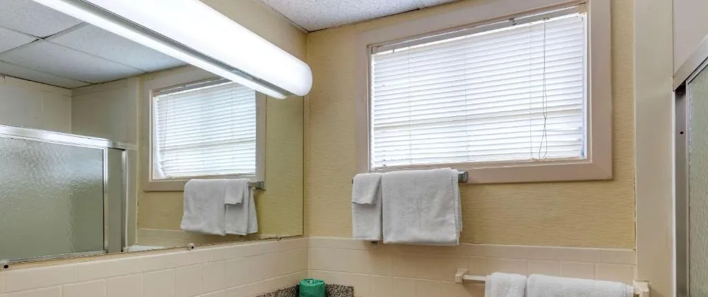 Econo Lodge East Hartford Hwy 5