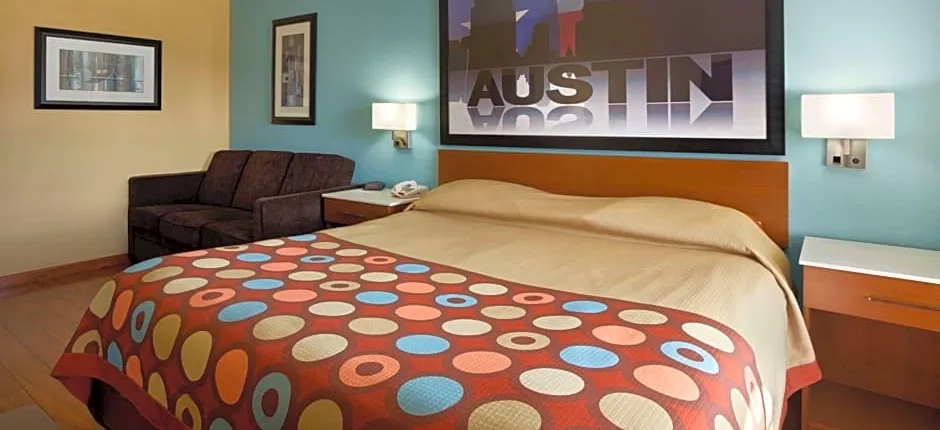 Super 8 by Wyndham Austin Downtown/Capitol Area