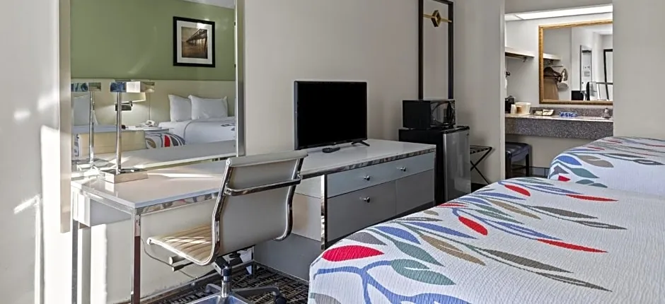 Garnet Inn & Suites, Morehead City near Atlantic Beach