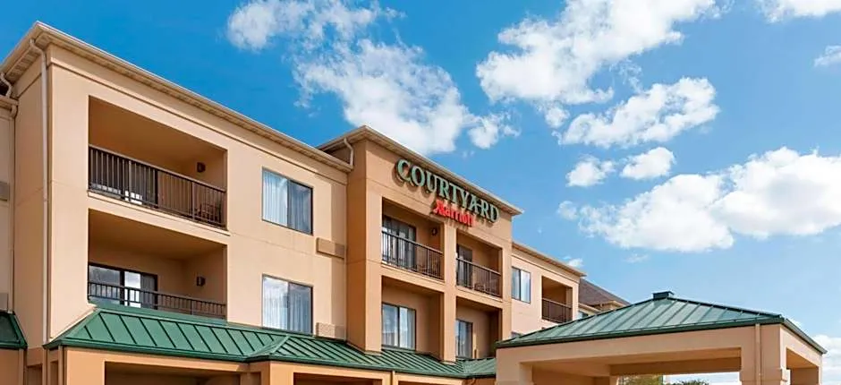 Courtyard by Marriott Bloomington Normal