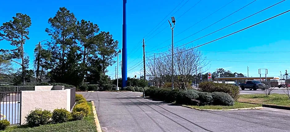 Motel 6 Hattiesburg, MS