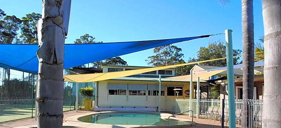 Pleasurelea Tourist Resort & Caravan Park