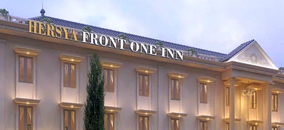 Hersya Front One Inn Surabaya