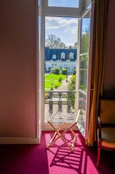 Chateau De Pray