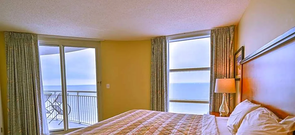 Gorgeous Condo 3 Br 3 Balconies SB 11th Floor