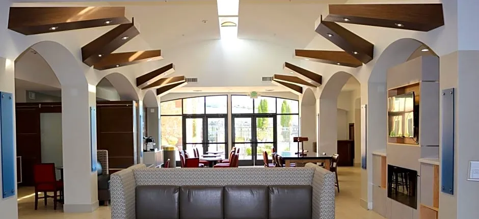 Holiday Inn Express Hotel & Suites El Dorado Hills By IHG