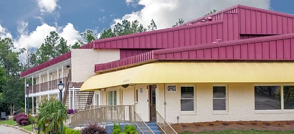 Days Inn by Wyndham Milledgeville