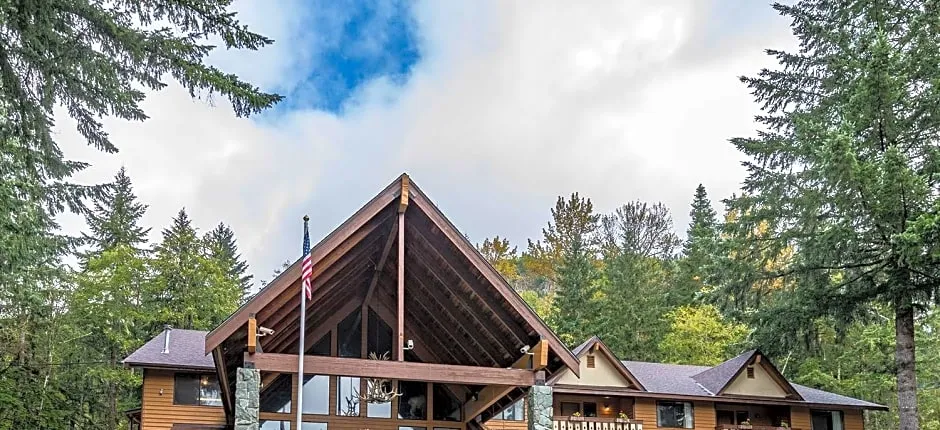 Nisqually Lodge