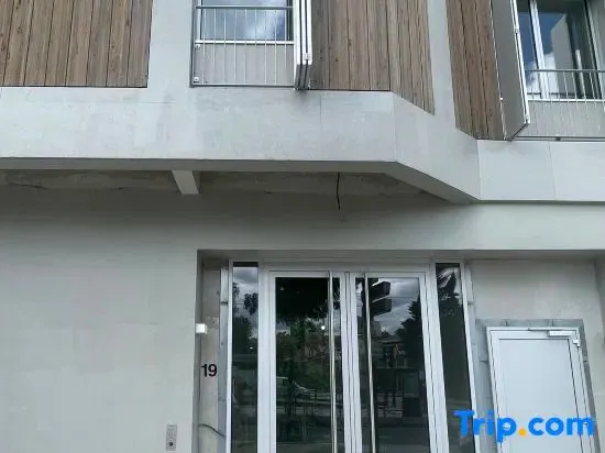 Spacious Apartment near Vincennes forest on Bd Poniatowski