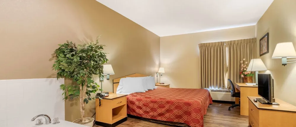 Econo Lodge Airport Colorado Springs CO