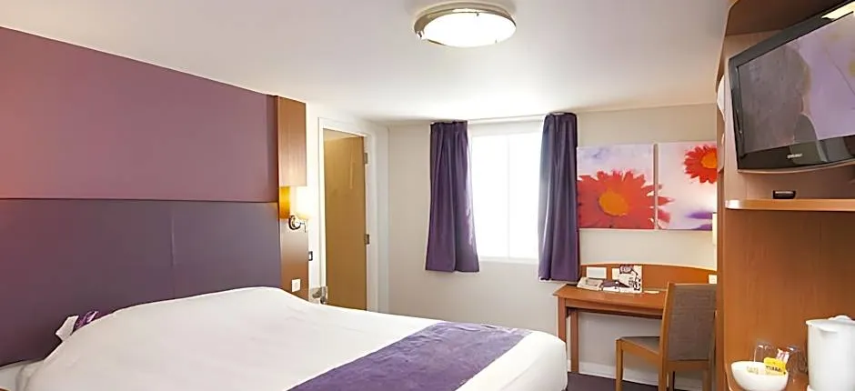 Premier Inn Glasgow (Cambuslang/M74, J2A)