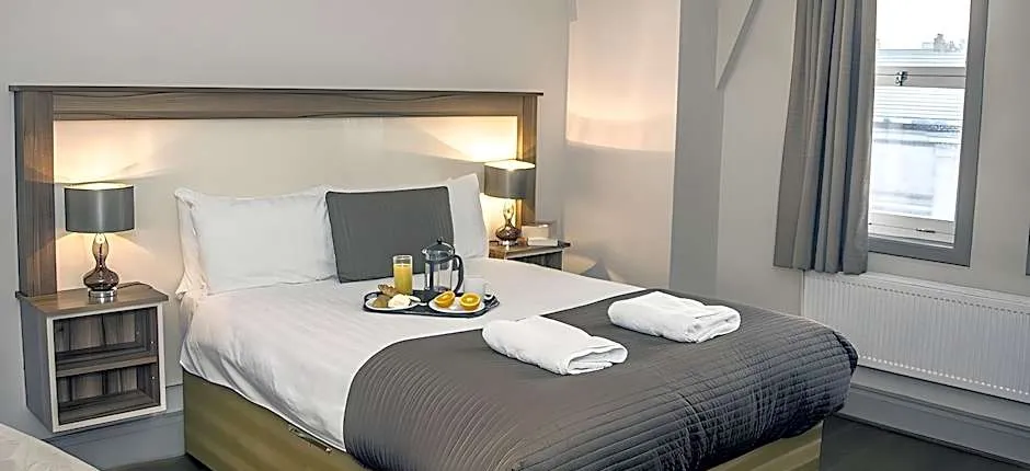 Base Serviced Apartments - Sir Thomas Street