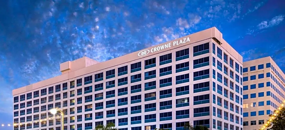 Crowne Plaza Hotel Los Angeles Harbor by IHG
