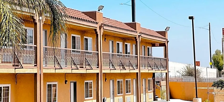 Express Inn & Suites