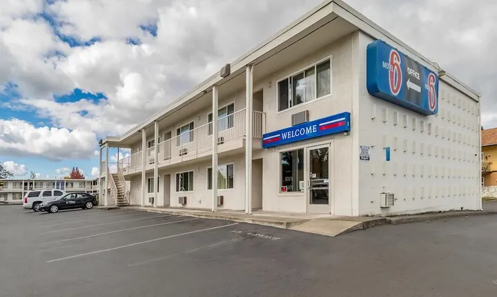 Motel 6 Beaverton OR