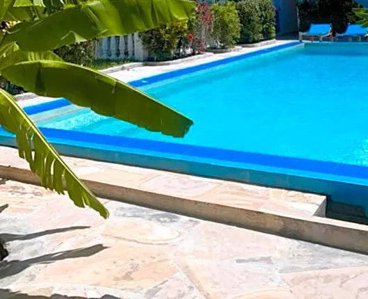 AROYA Boutique Hotel