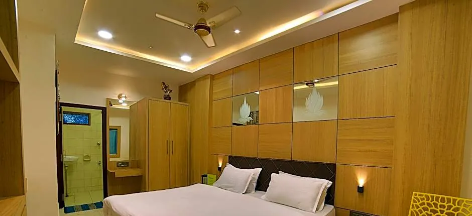 Hotel Mamta Palace, 500 meters from nakki lake