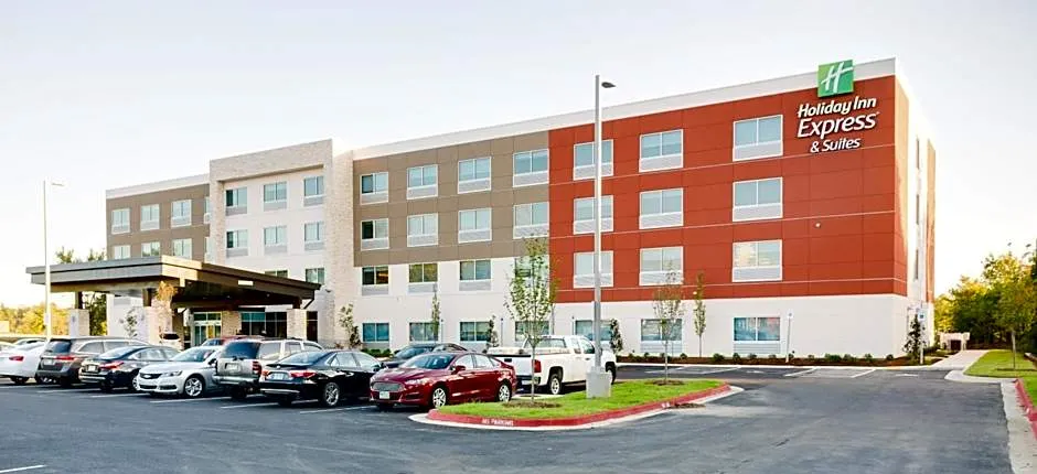 Holiday Inn Express & Suites Russellville By IHG