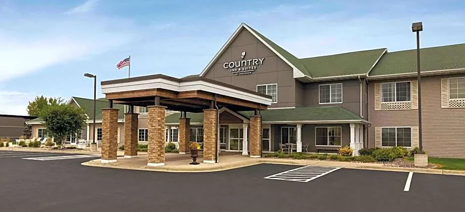 Country Inn & Suites by Radisson, Willmar, MN