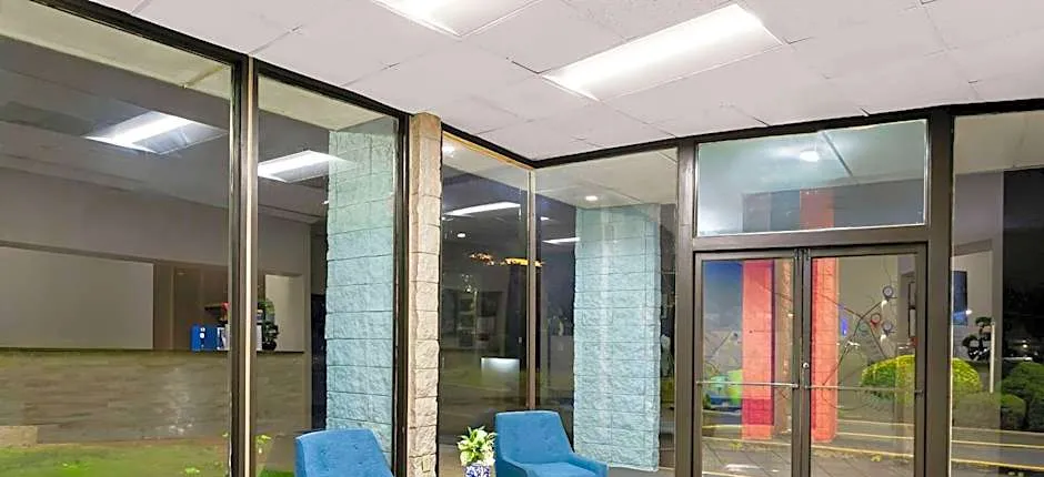 Travelodge by Wyndham Aberdeen