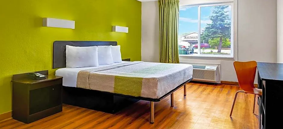 Motel 6 Indianapolis IN