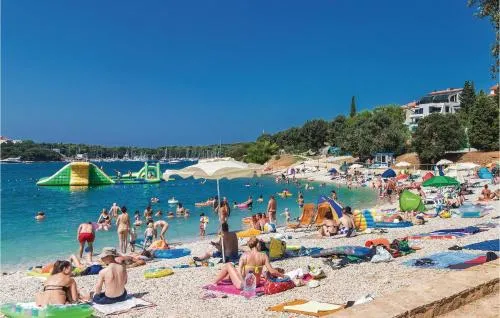 1 Bedroom Lovely Home In Pula