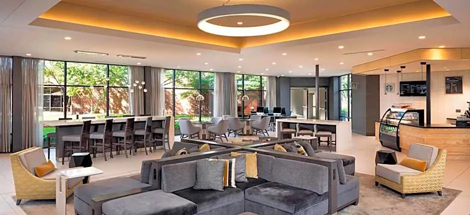 Delta Hotels by Marriott Minneapolis Northeast