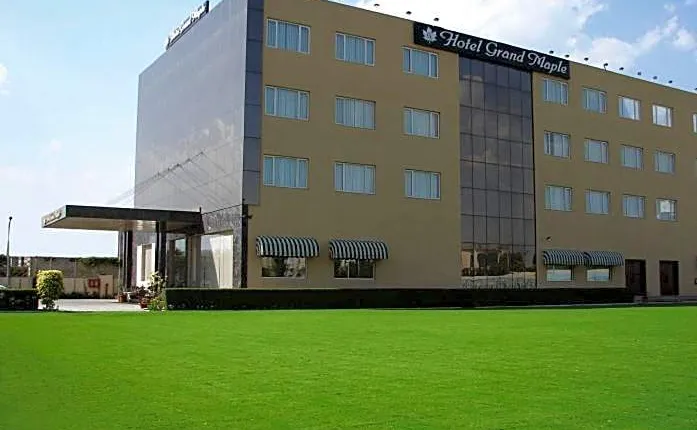 Hotel Grand Maple