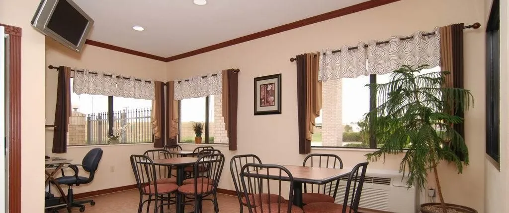 Days Inn by Wyndham Navasota