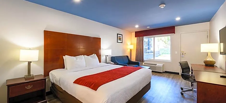 Hyland Inn near Pasadena Civic Center