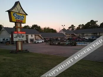 Ozark Swiss Inn