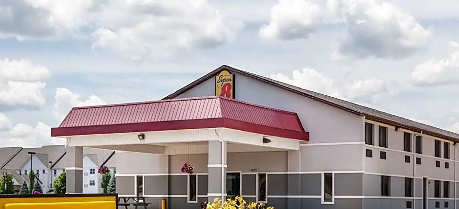Super 8 by Wyndham Shipshewana