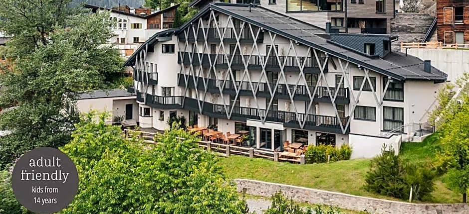 Arpuria l hidden luxury mountain home - ADULTS FRIENDLY