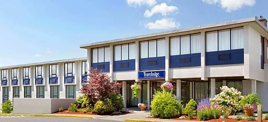 Travelodge by Wyndham Sydney