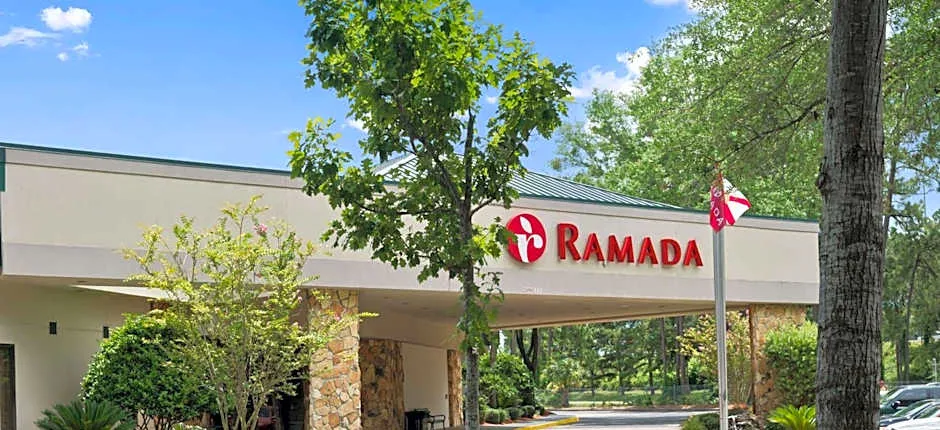 Ramada by Wyndham Jacksonville Hotel & Conference Center